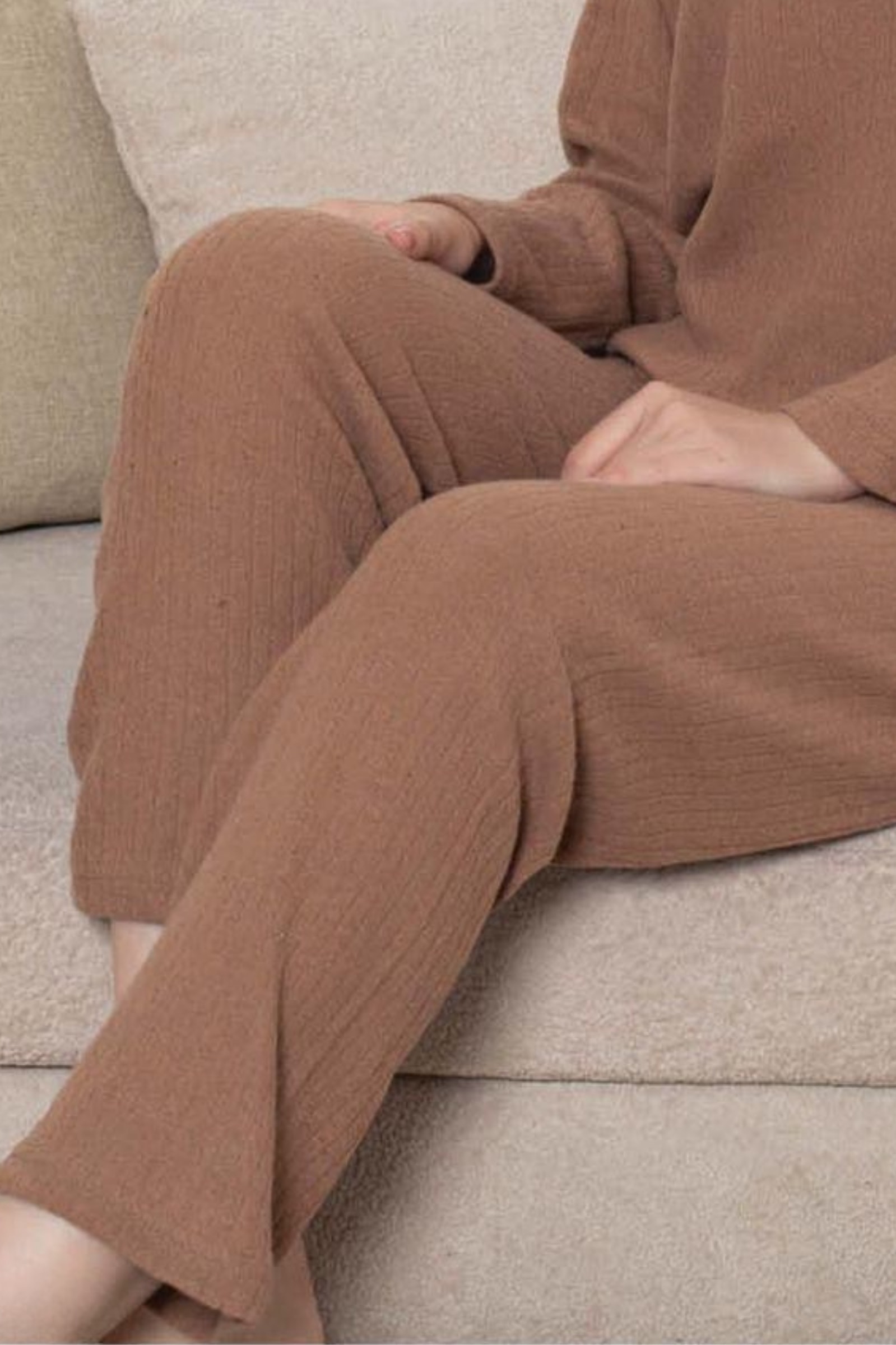 Pamuklu Kalın Kışlık İnterlok Şeritli Uzun Kollu Örme Pijama Takımı - Kahverengi