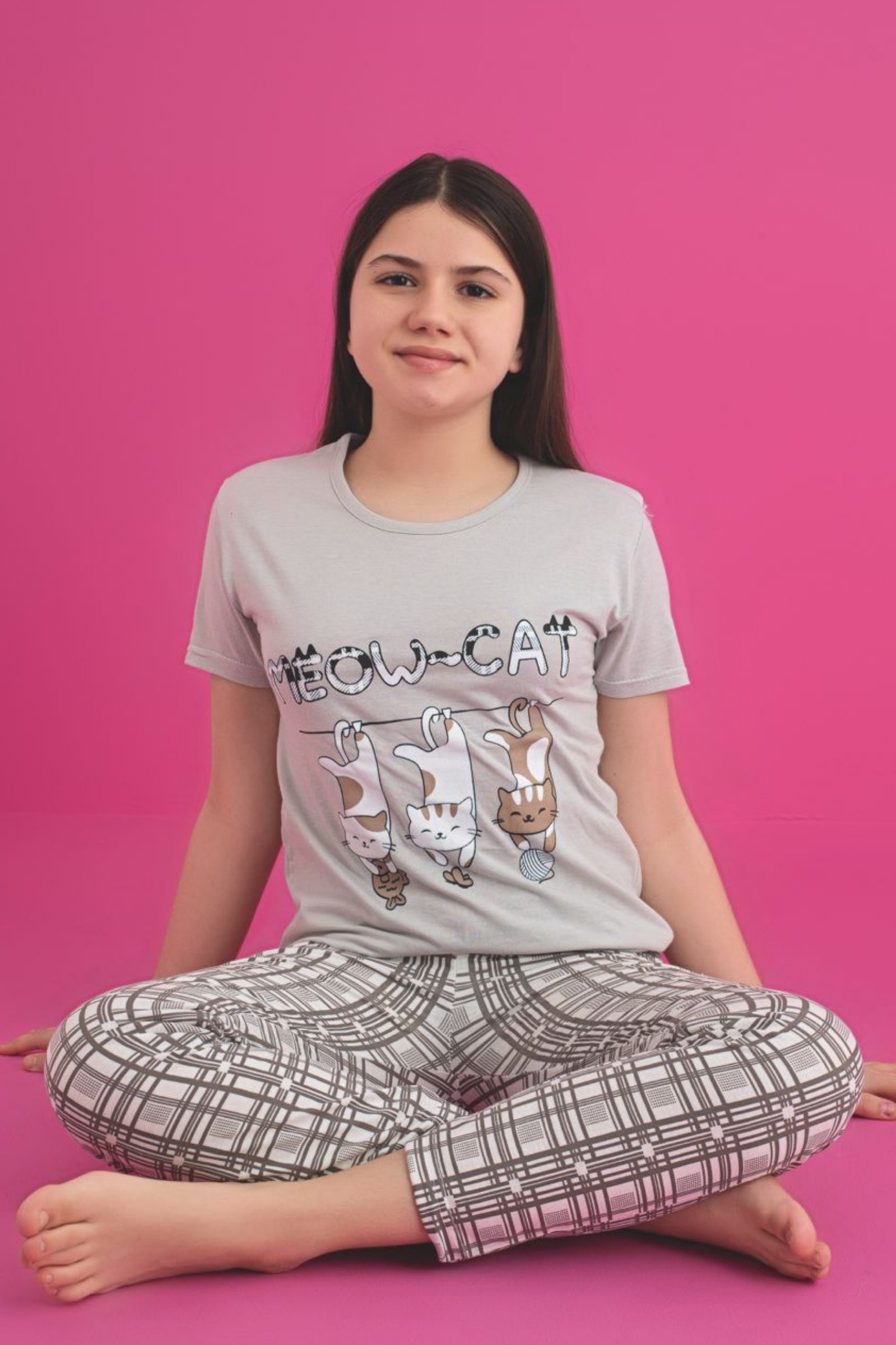 Faryakids Pamuklu Kısa Kollu Kedi Desenli Kız Çocuk Pijama Takımı - Gri
