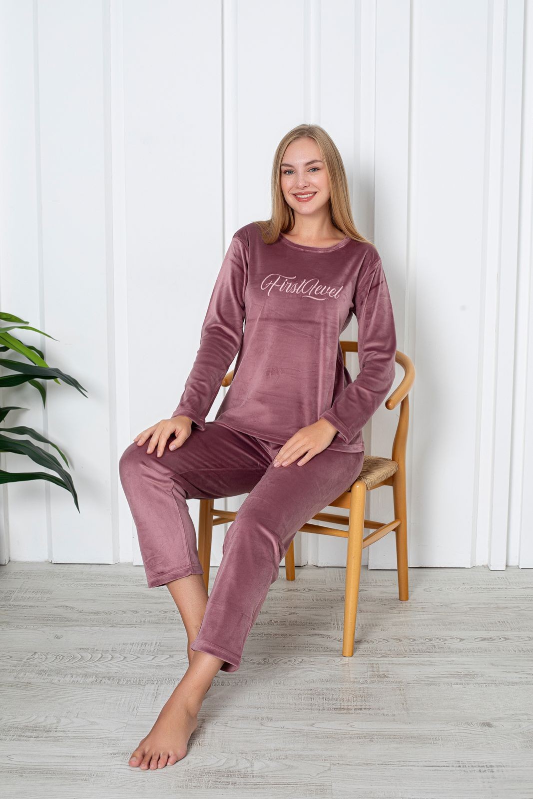 Luxury Velvet Fransız Kadife Yazı Detaylı Pijama Takımı - Pembe