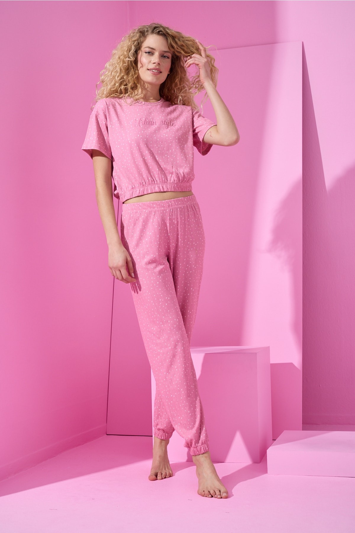 Dreamy Urban Style Puantiyeli Kısa Kollu Beli Lastikli Pijama Takımı
