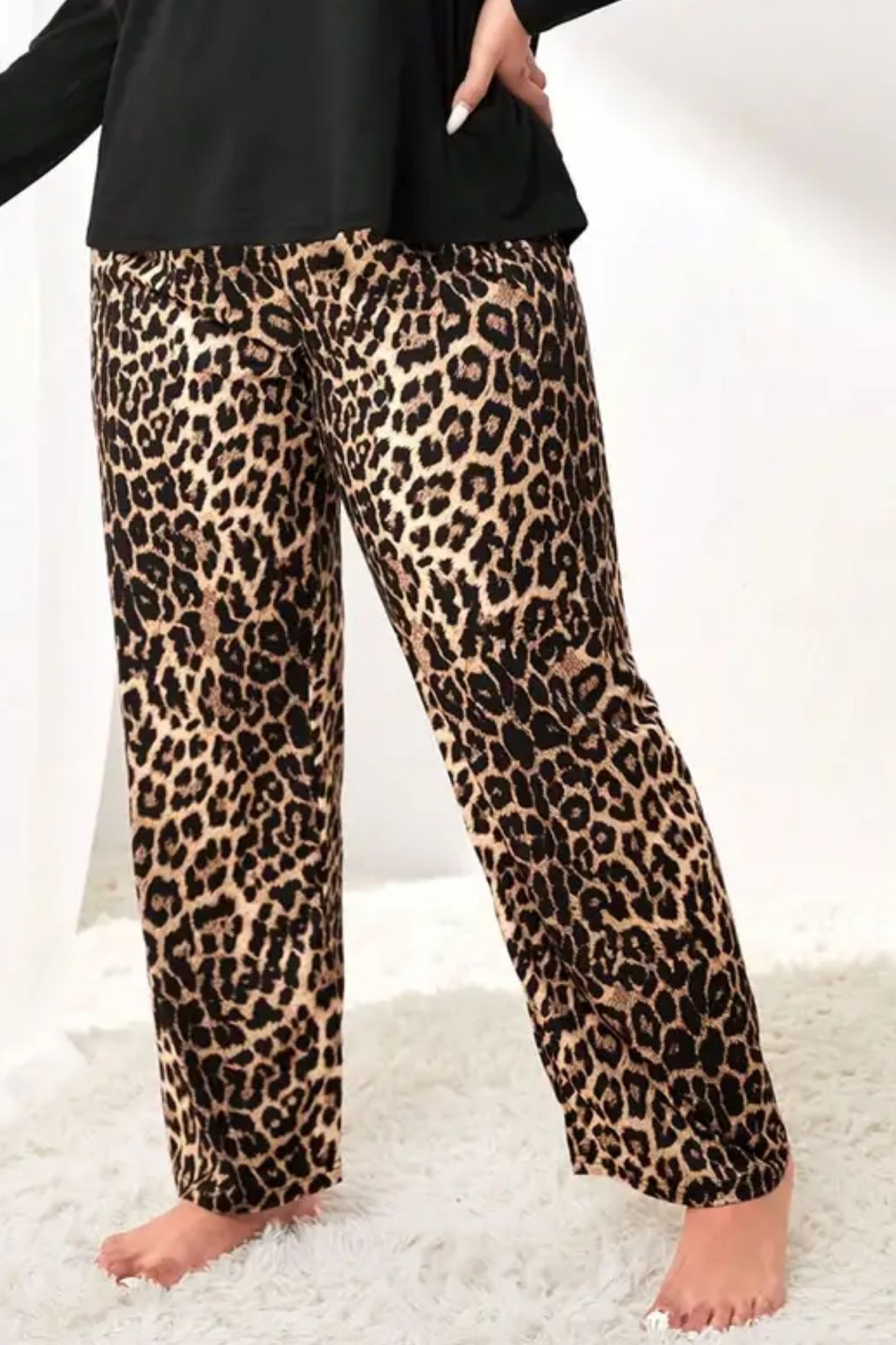 Büyük Beden Yumuşak Kadife Dokulu Leopar Desenli Süet Pijama Altı Pantolon