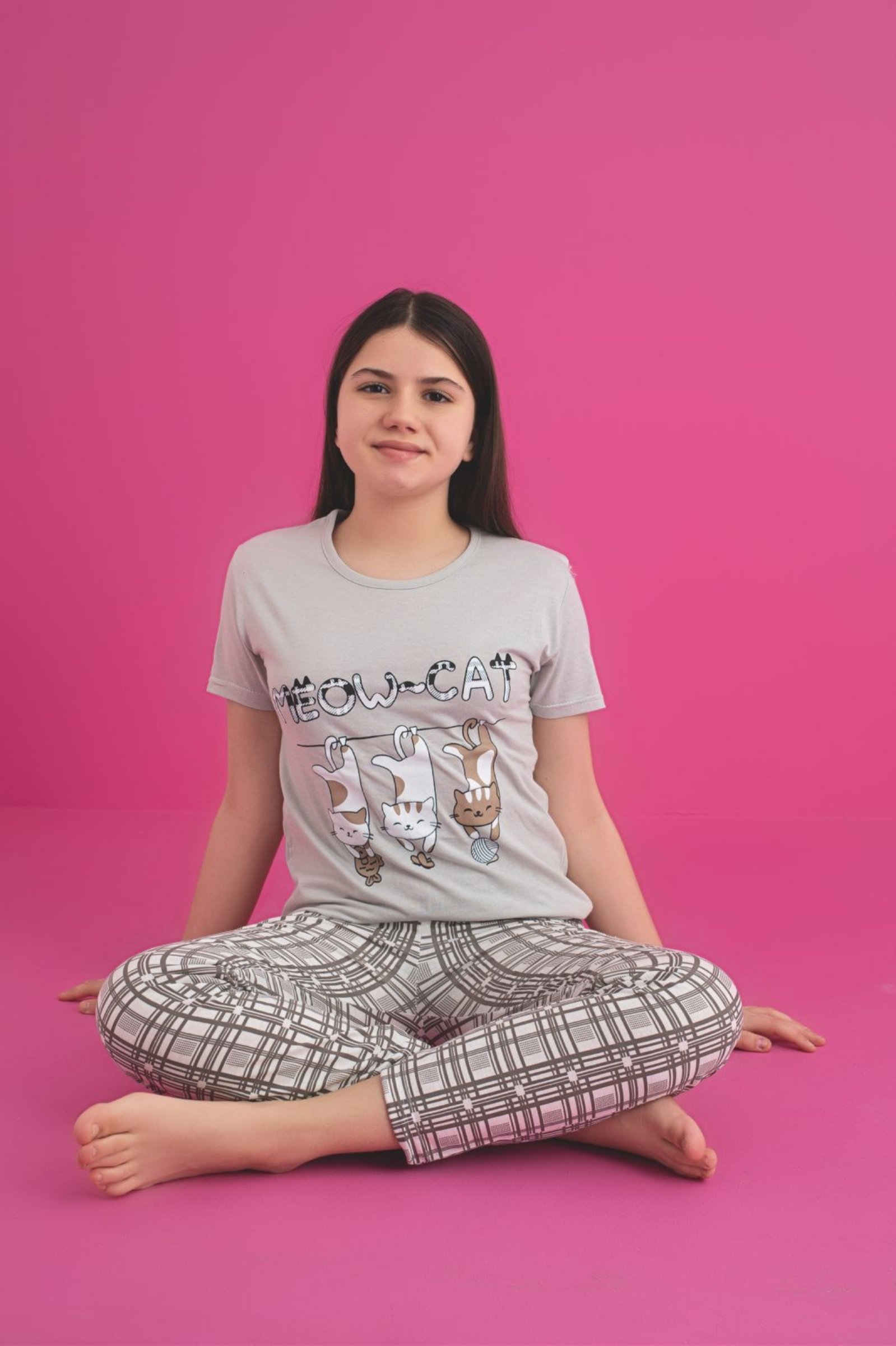 Faryakids Pamuklu Kısa Kollu Kedi Desenli Kız Çocuk Pijama Takımı - Gri