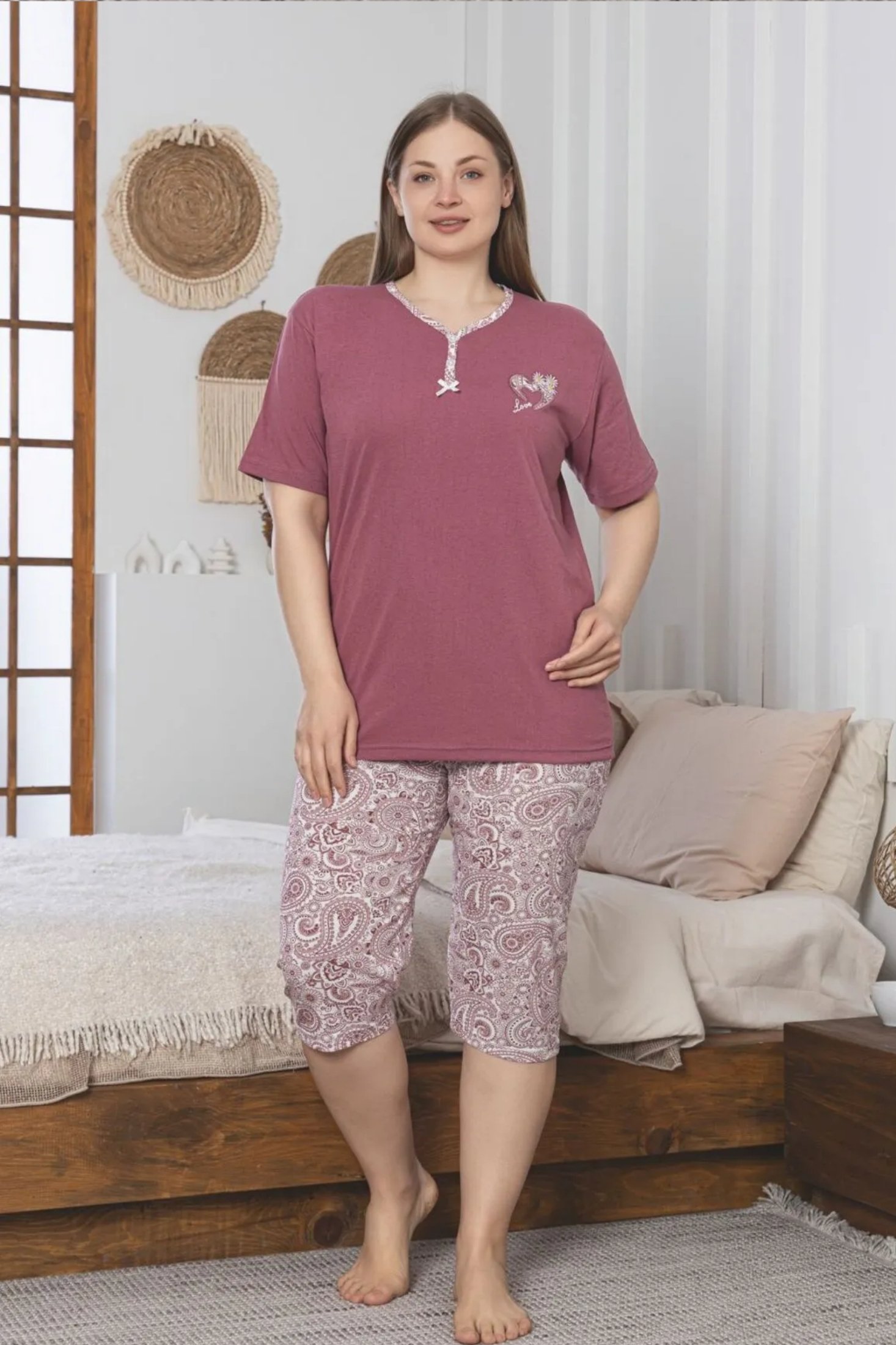 X-Dreamy Büyük Beden Pamuklu Desenli Düğmeli Yaka Kapri Pijama Takımı - Yavruağzı