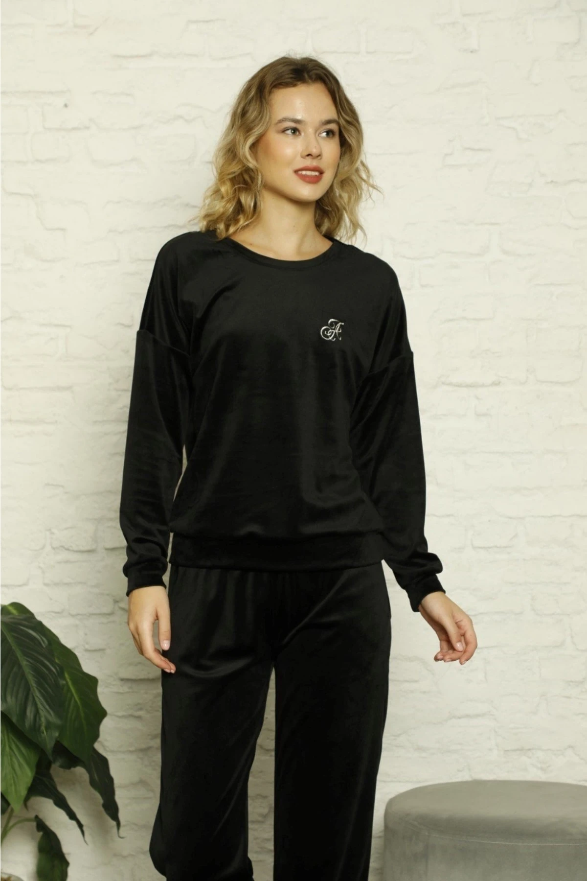 Luxury Velvet Collection İpeksi Kadife Cepli Pijama Takımı - Siyah