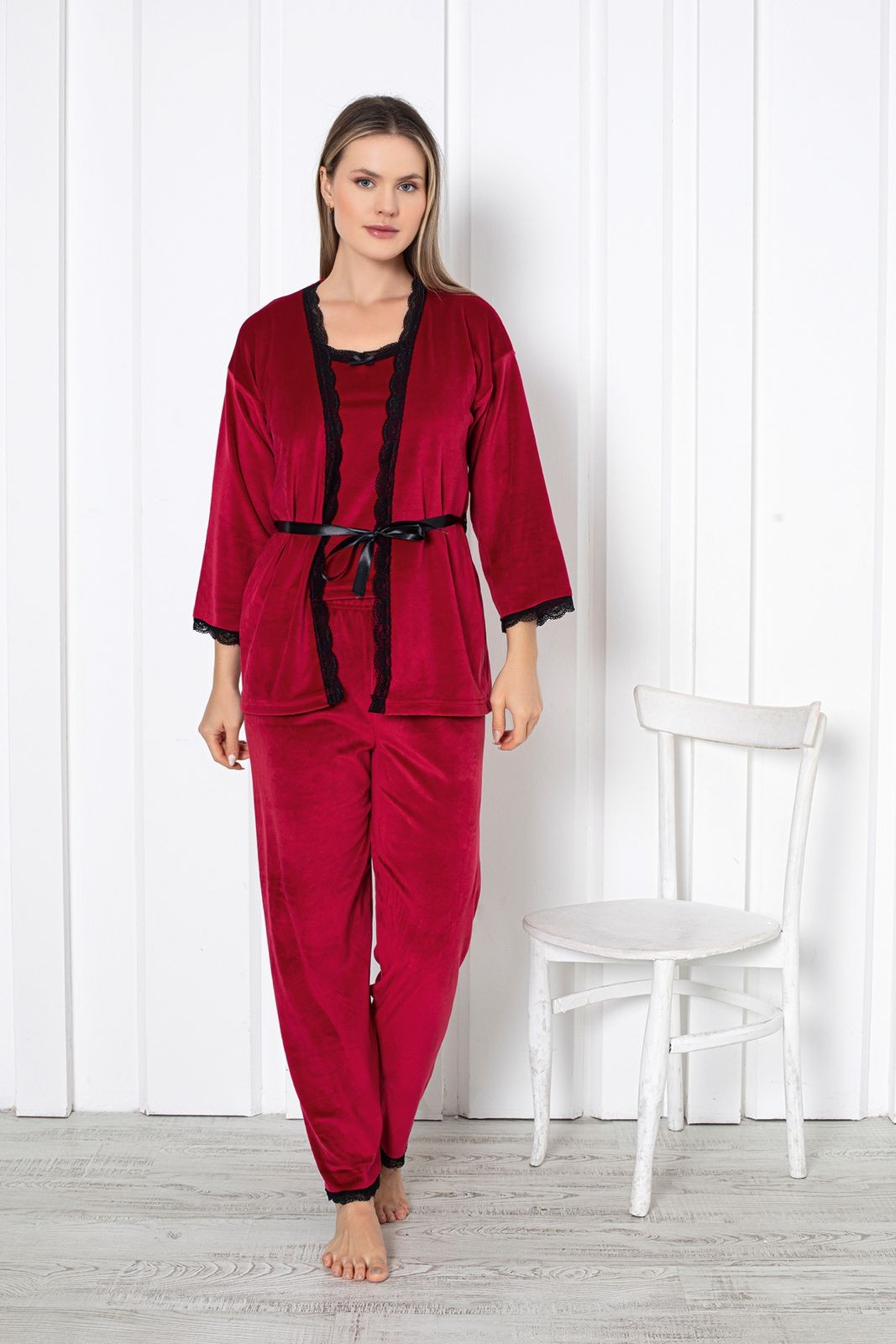 Dreamy Dantel Detaylı Kadife 3 Parça Sabahlıklı Pijama Takımı - Bordo