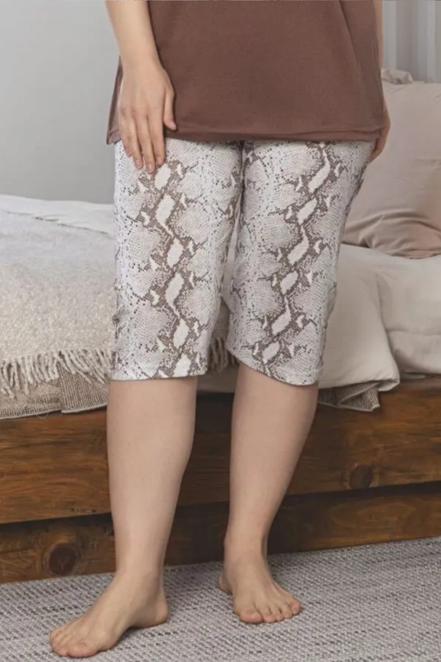 X-Dreamy Büyük Beden Pamuklu Desenli Düğmeli Yaka Kapri Pijama Takımı - Kahverengi