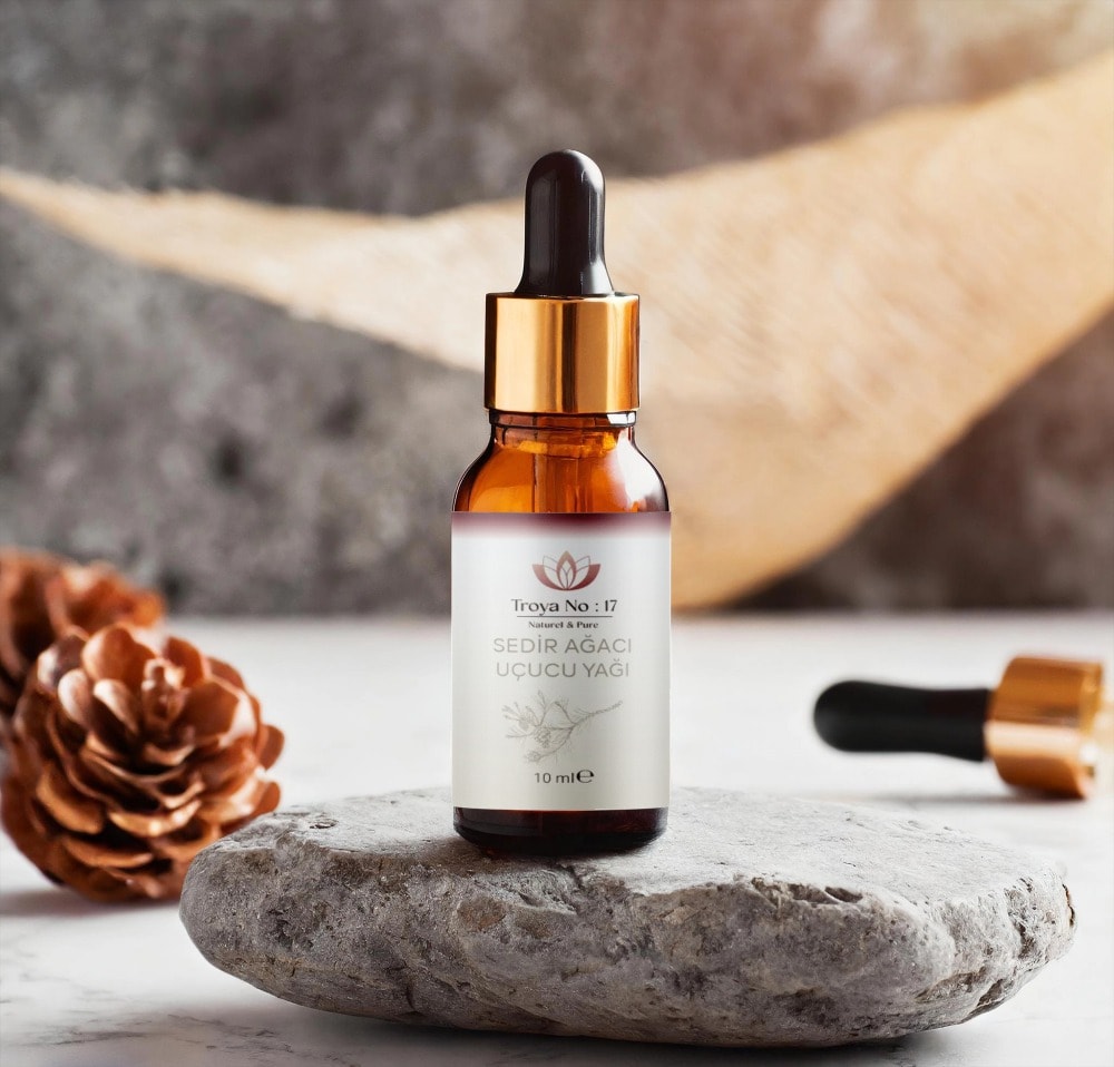 Sedir Ağacı Uçucu Yağı - Cedarwood Essential Oil