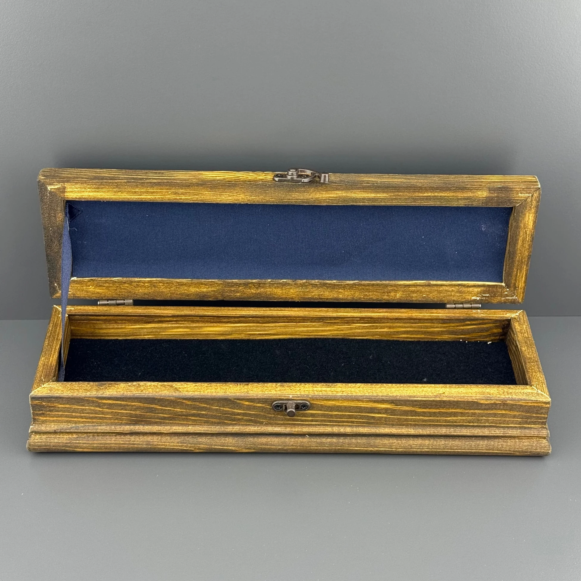 Üzeri Çini Motifli Ahşap Hediye Kutusu