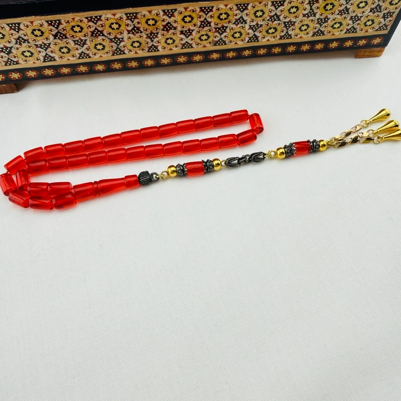 Usta İşi Ateş Kırmızı Kehribar Tespih | El Boyu Kesme Model, Özel Gümüş Kaplama