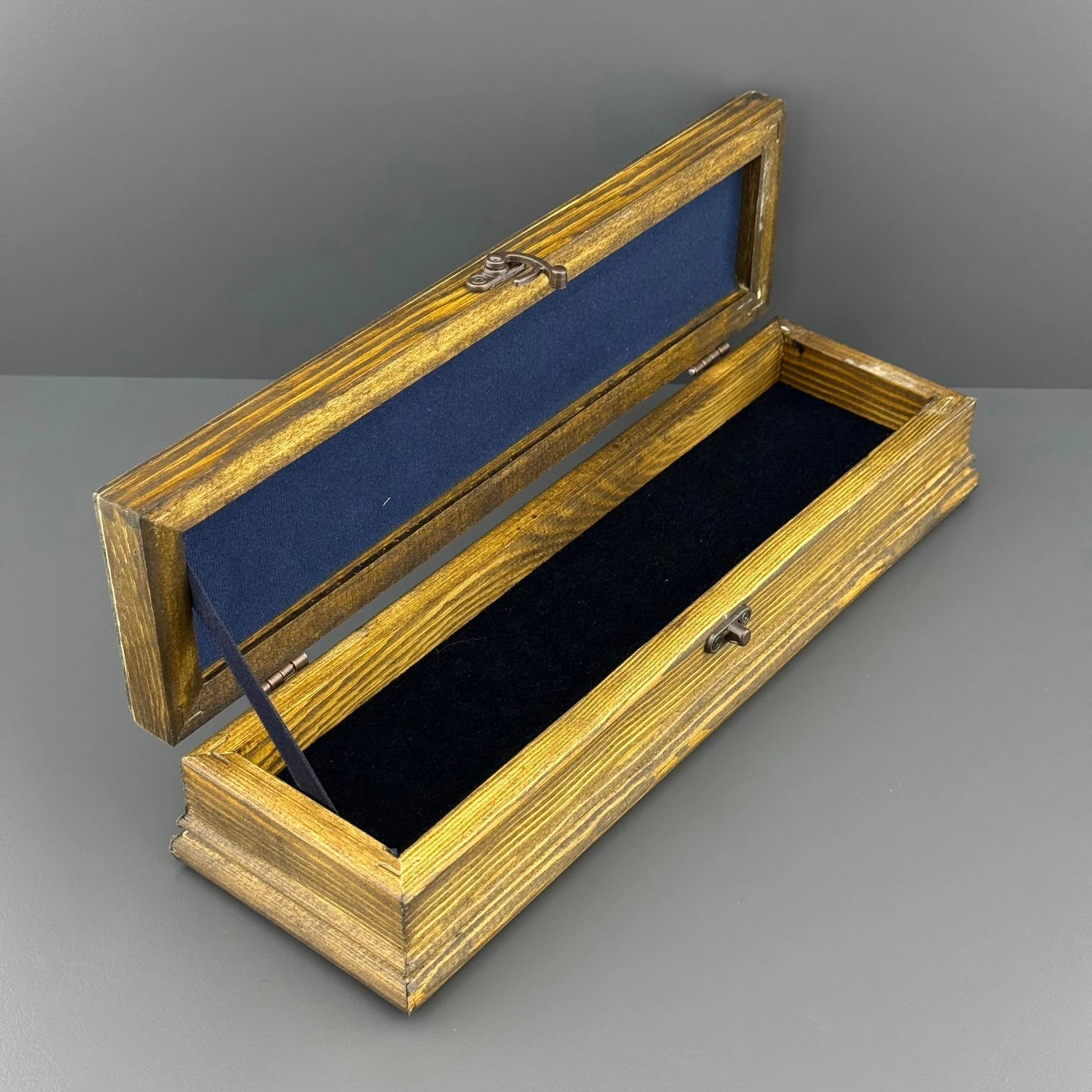 Üzeri Çini Motifli Ahşap Hediye Kutusu