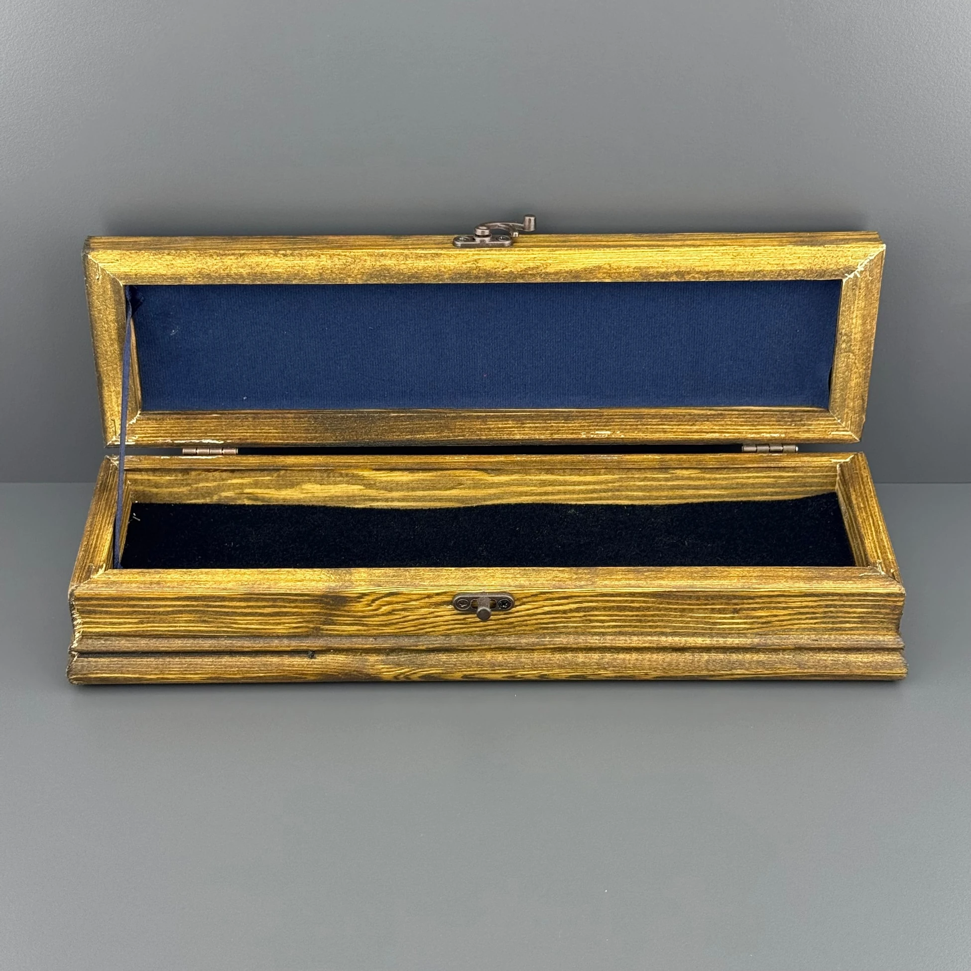 Üzeri Çini Motifli Ahşap Hediye Kutusu