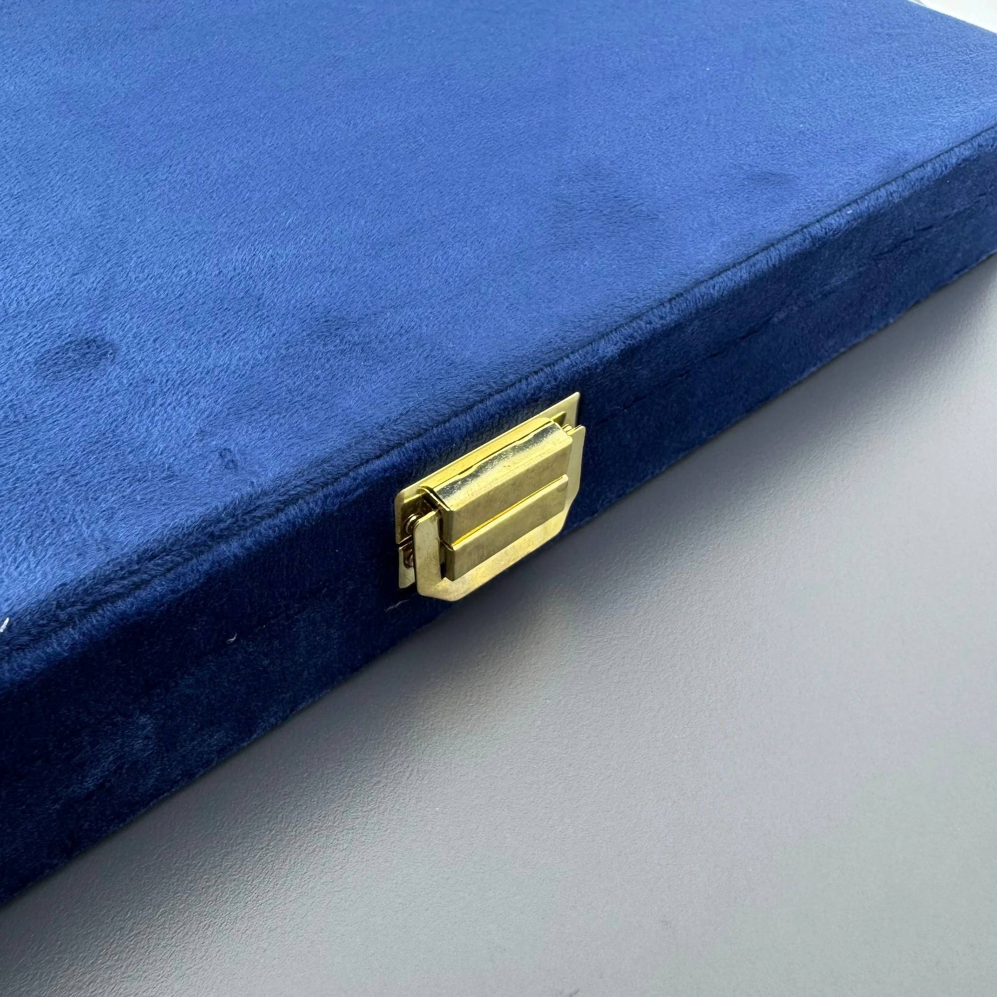 10 Bölmeli Lacivert Kadife Tesbih Kutusu