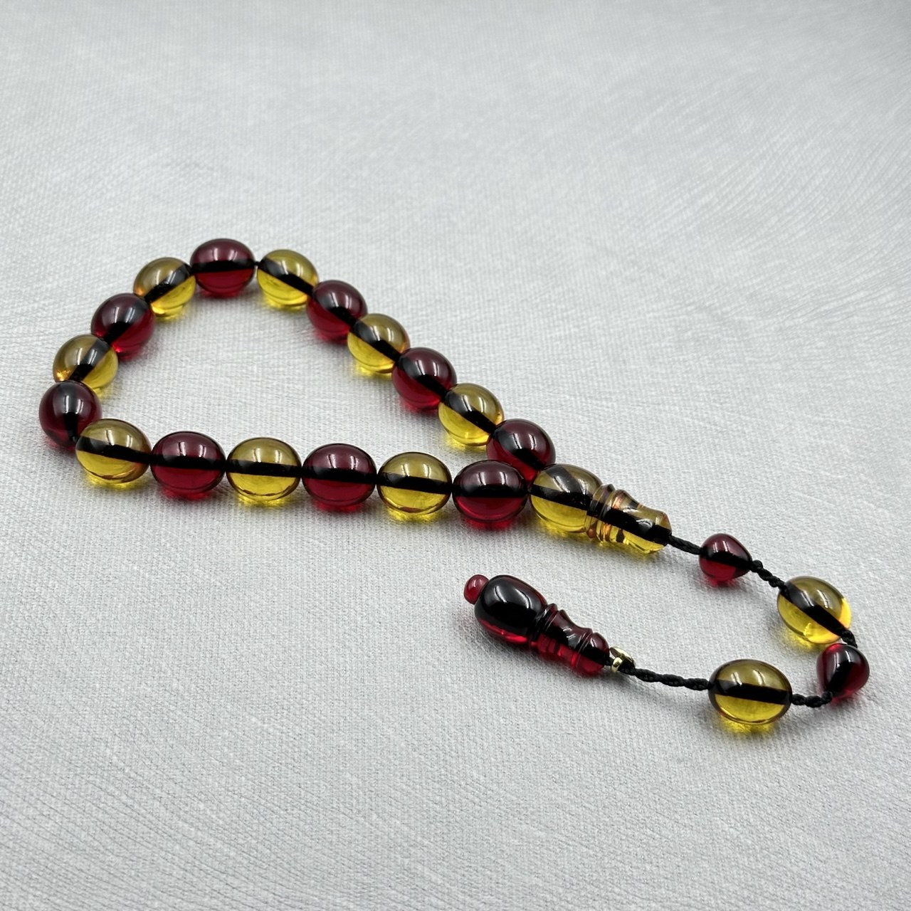 Sarı Kırmızı Maskot-Efe Ateş Kehribar Tespih (Bülbül Atölye)