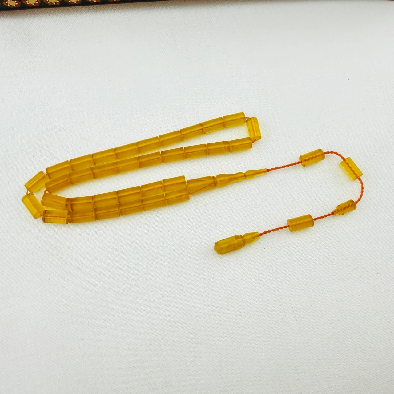 Usta İmzalı Sarı Kehribar Hareli Tespih | El Boyu Kesme Model