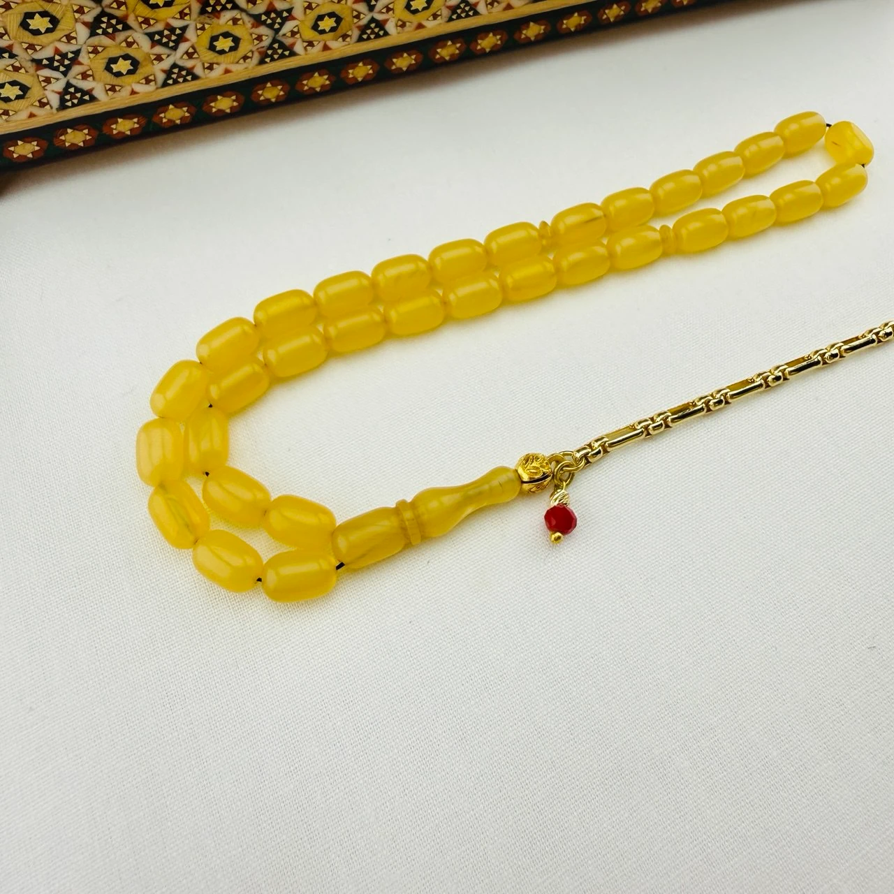 Usta İşi Sarı Hareli Sıkma Kehribar Tespih | El Boyu, Renk Değiştirme Özellikli