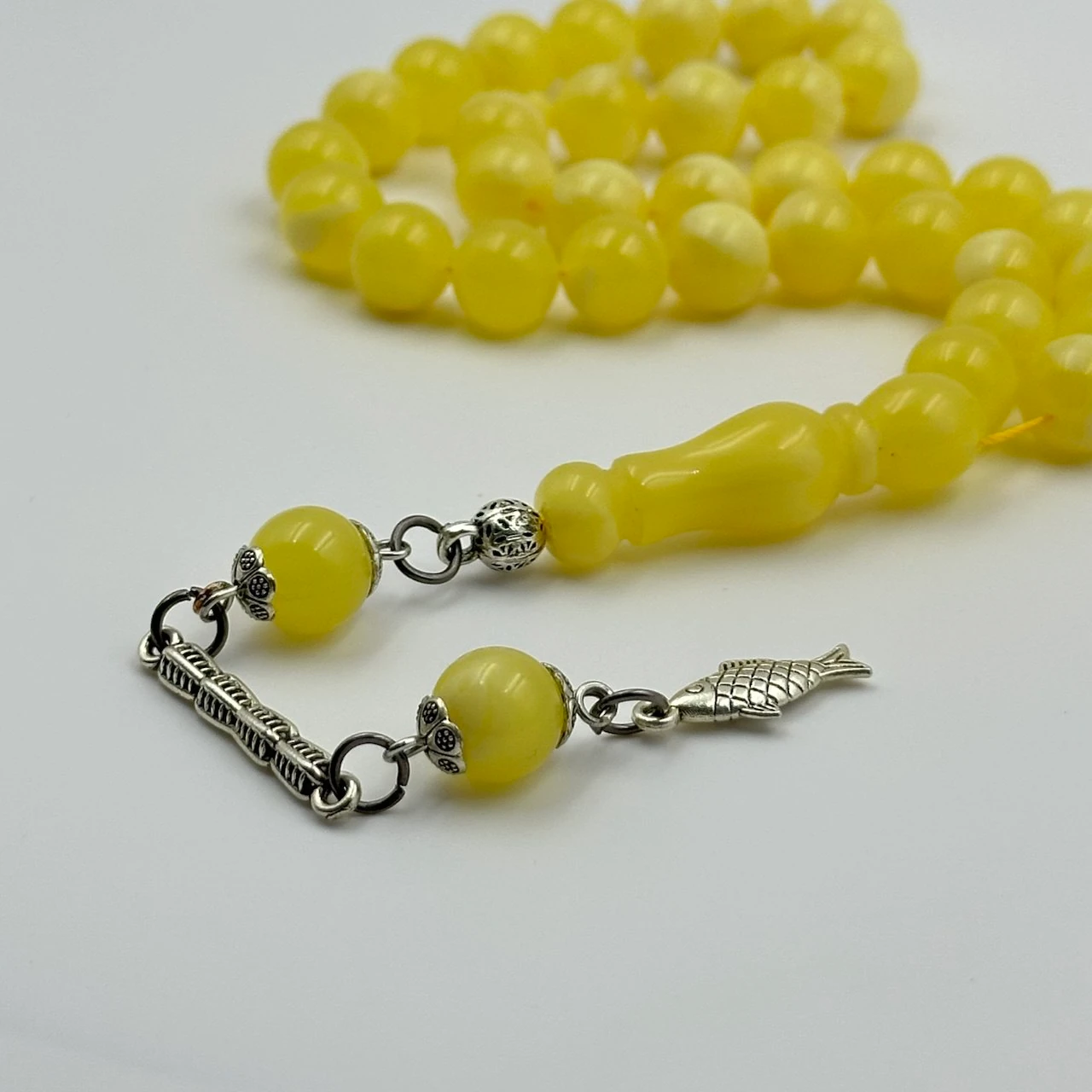 Beyaz Hareli Beyrut Damla Kehribar Gümüş Püsküllü Usta Yapımı Tespih