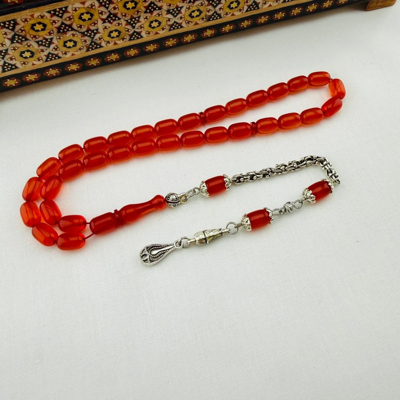 Usta İşi Sıkma Kehribar Tespih | El Boyu Klasik Form ve Gümüş Püsküllü