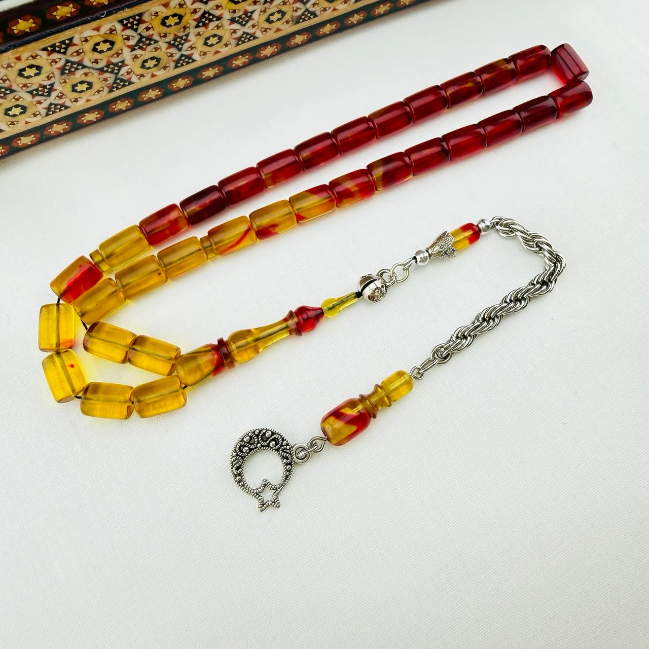 Usta İmzalı Kehribar Sarısı Kırmızı Hareli Süzme Tespih  Özel Püsküllü