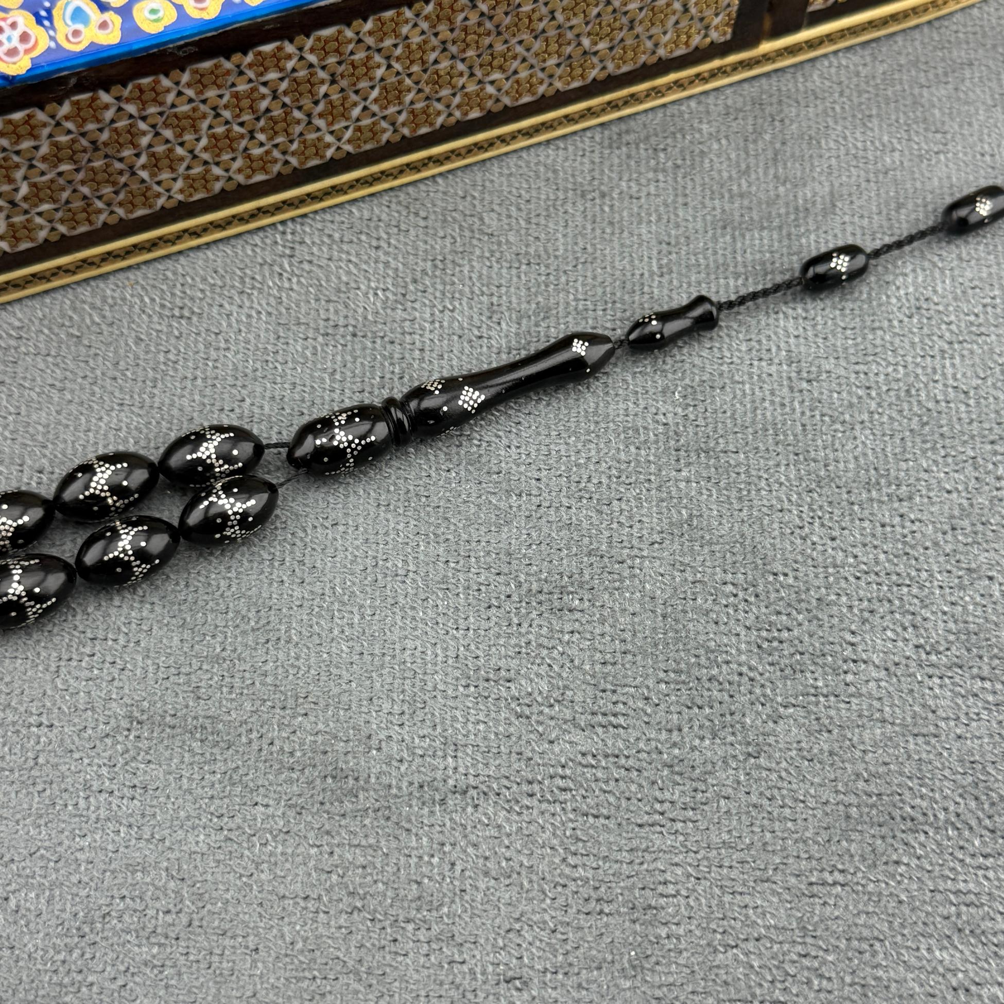 Usta İşçilikli Abanoz Üzerine Gümüş Çakımlı Tespih