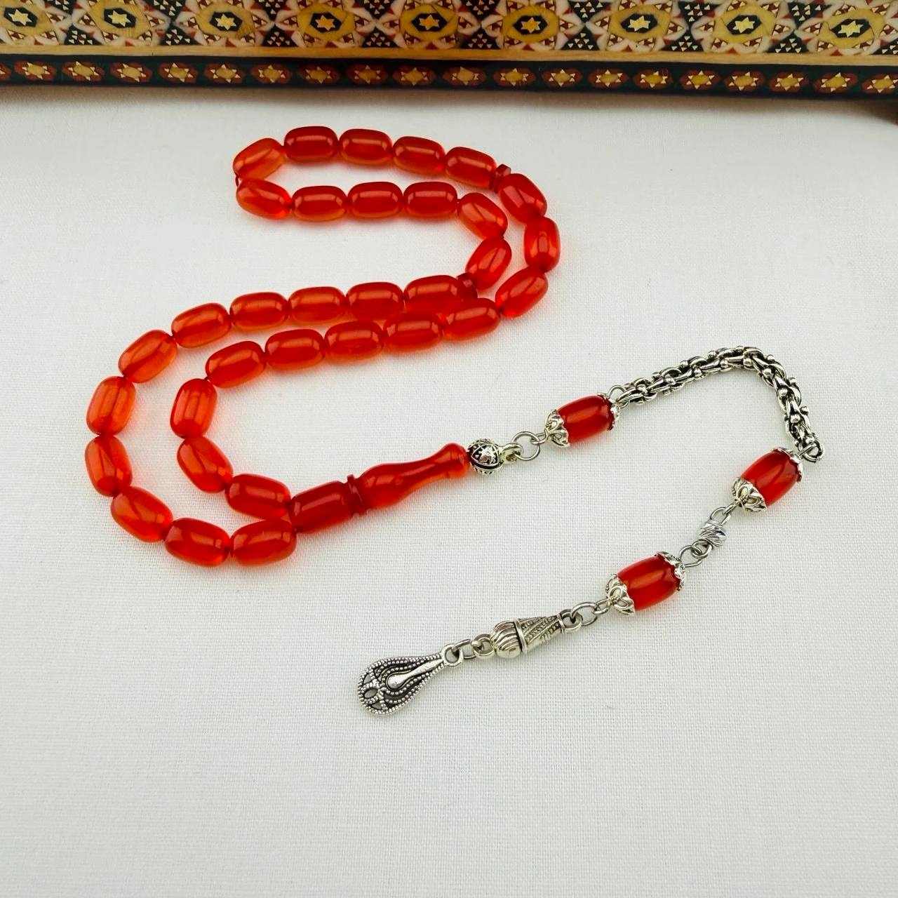 Usta İşi Sıkma Kehribar Tespih | El Boyu Klasik Form ve Gümüş Püsküllü