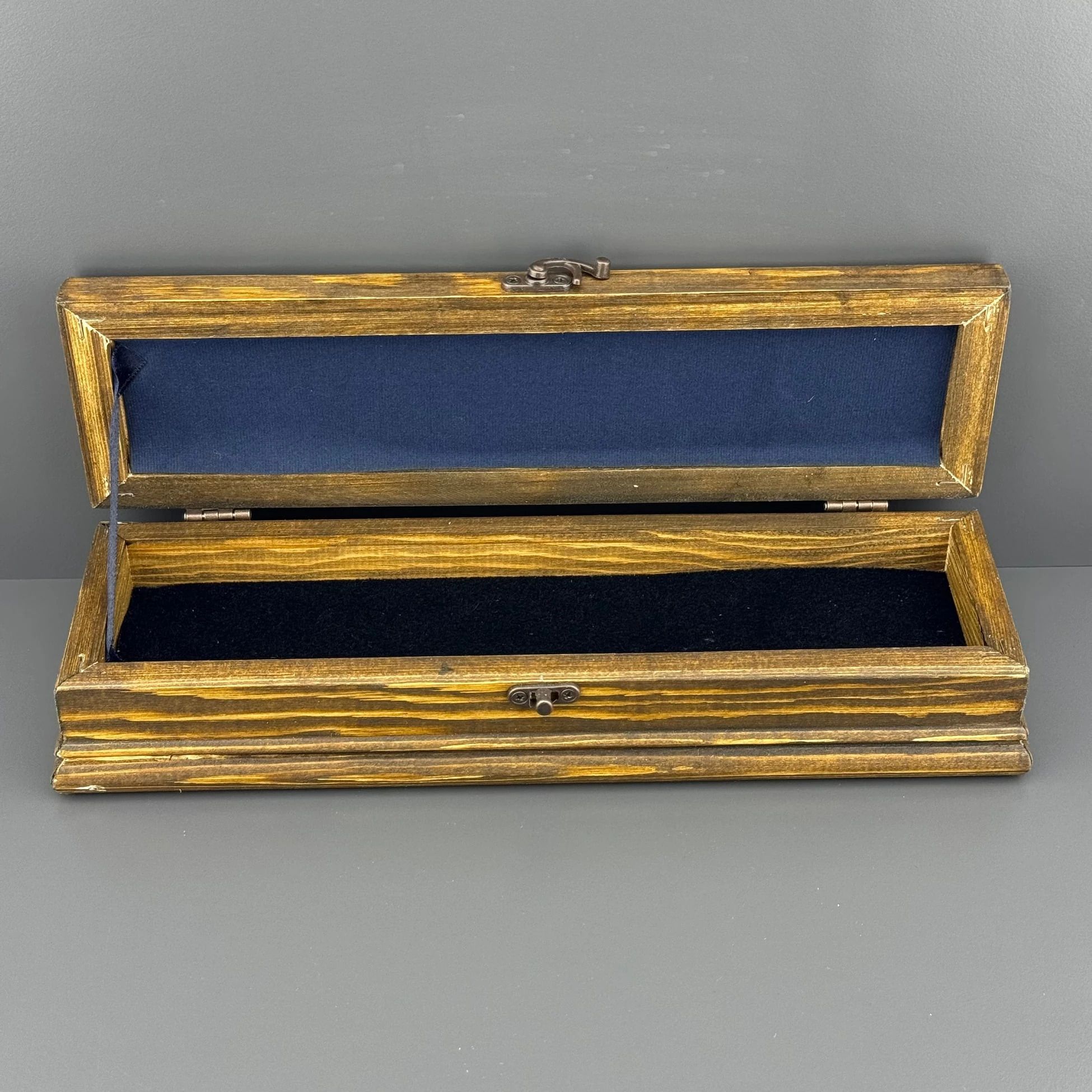 Üzeri Çini Motifli Ahşap Hediye Kutusu