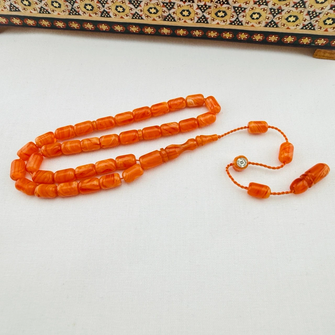 Halil Demirkol Usta İmzalı Turuncu Sıkma Kehribar Tespih | El Boyu Kapsül Model