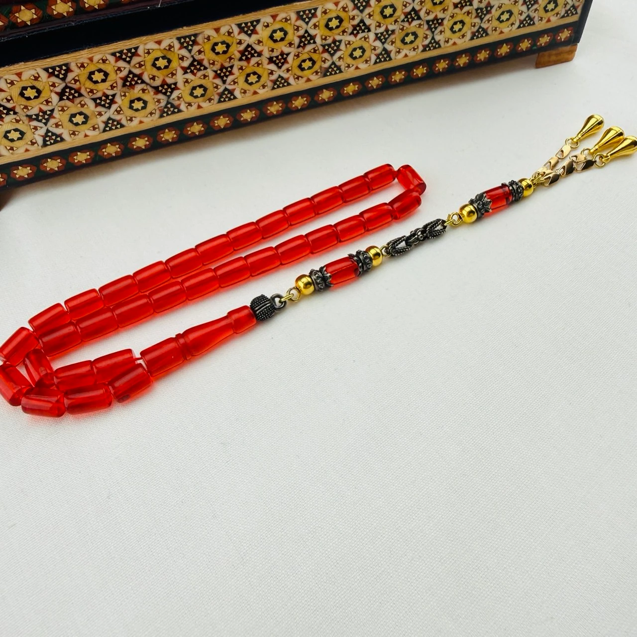 Usta İşi Ateş Kırmızı Kehribar Tespih | El Boyu Kesme Model, Özel Gümüş Kaplama