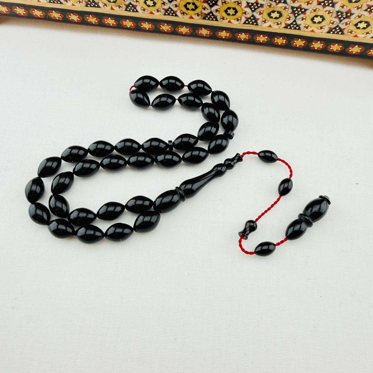 Sabri Karakullukcu Usta İmzalı Siyah Sıkma Kehribar Tespih | Klasik Zarafet