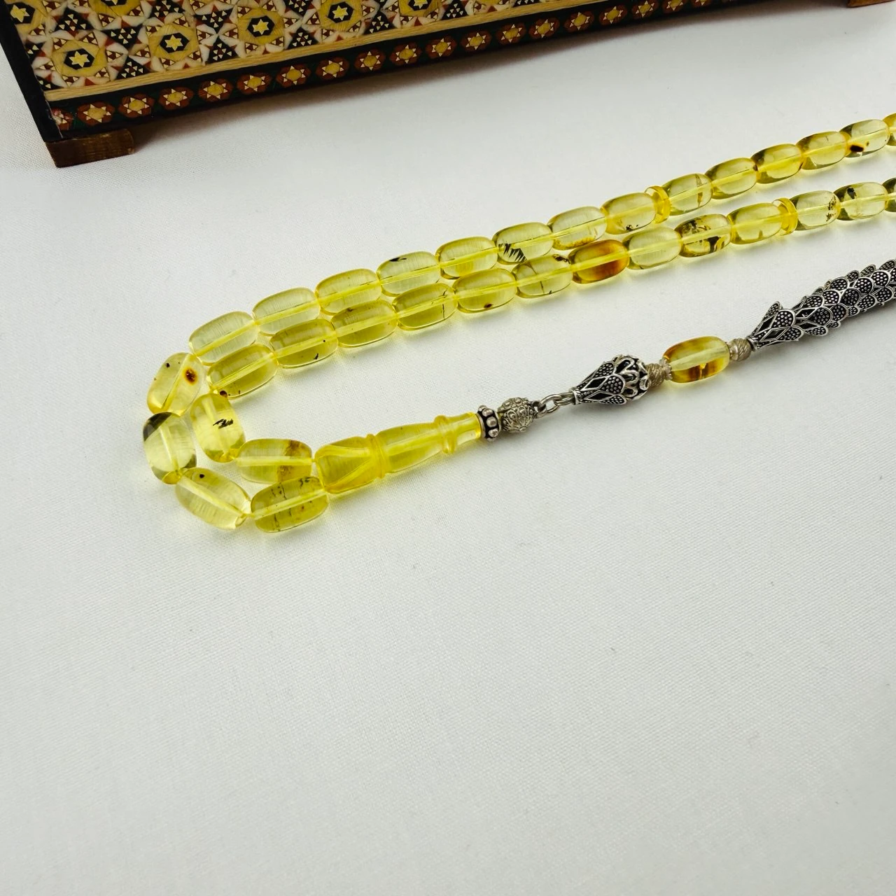 Usta İşçilikli Dominik Şeffaf Kaya Damla Kehribar Tespih | 30 Milyon Yıllık Fosil ve Gümüş Püskül