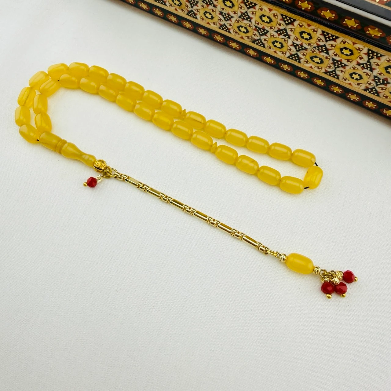 Usta İşi Sarı Hareli Sıkma Kehribar Tespih | El Boyu, Renk Değiştirme Özellikli