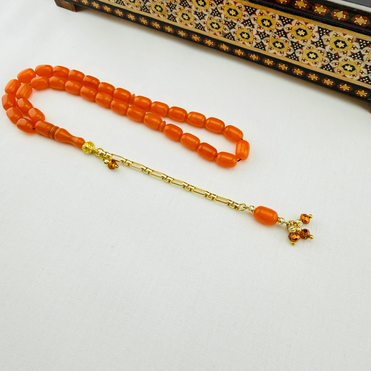 Usta İşi Bilek Boy Mercan Rengi Hareli Sıkma Kehribar Tespih | Gümüş Püsküllü