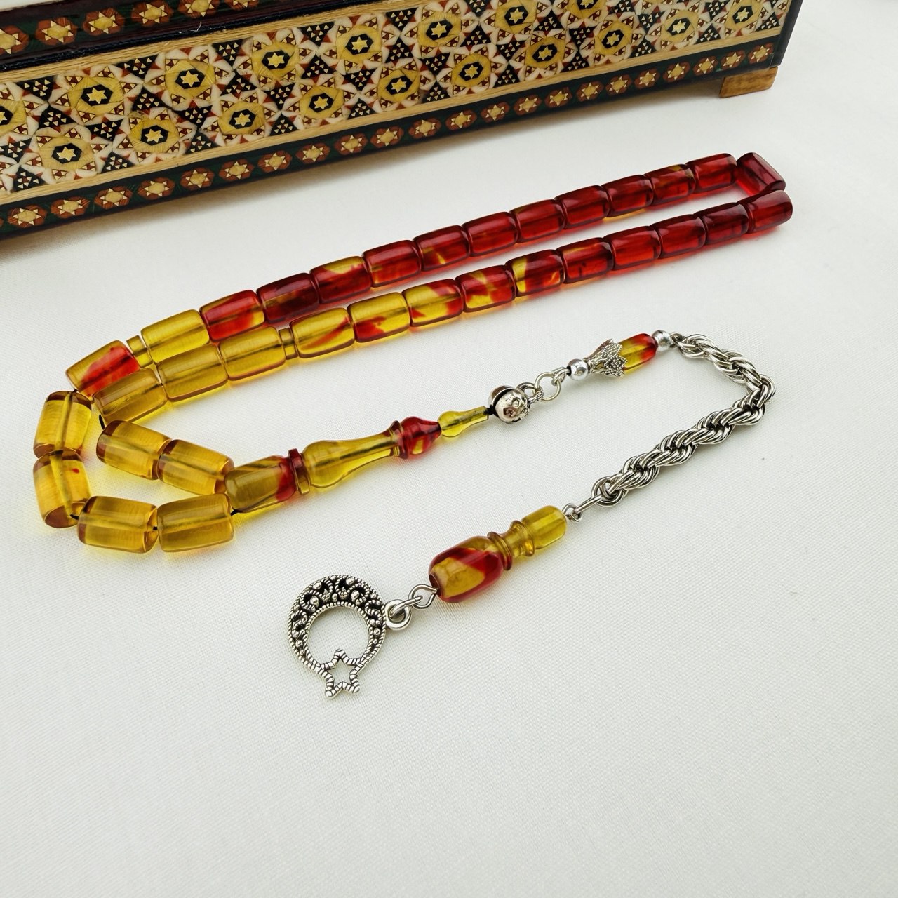 Usta İmzalı Kehribar Sarısı Kırmızı Hareli Süzme Tespih  Özel Püsküllü