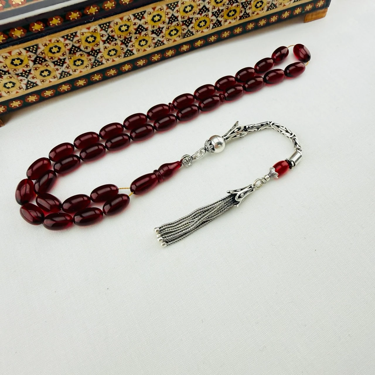 Usta İşi Kırmızı Austurya Patinli Zar Kehribar Tespih | Gümüş Püsküllü Koleksiyon