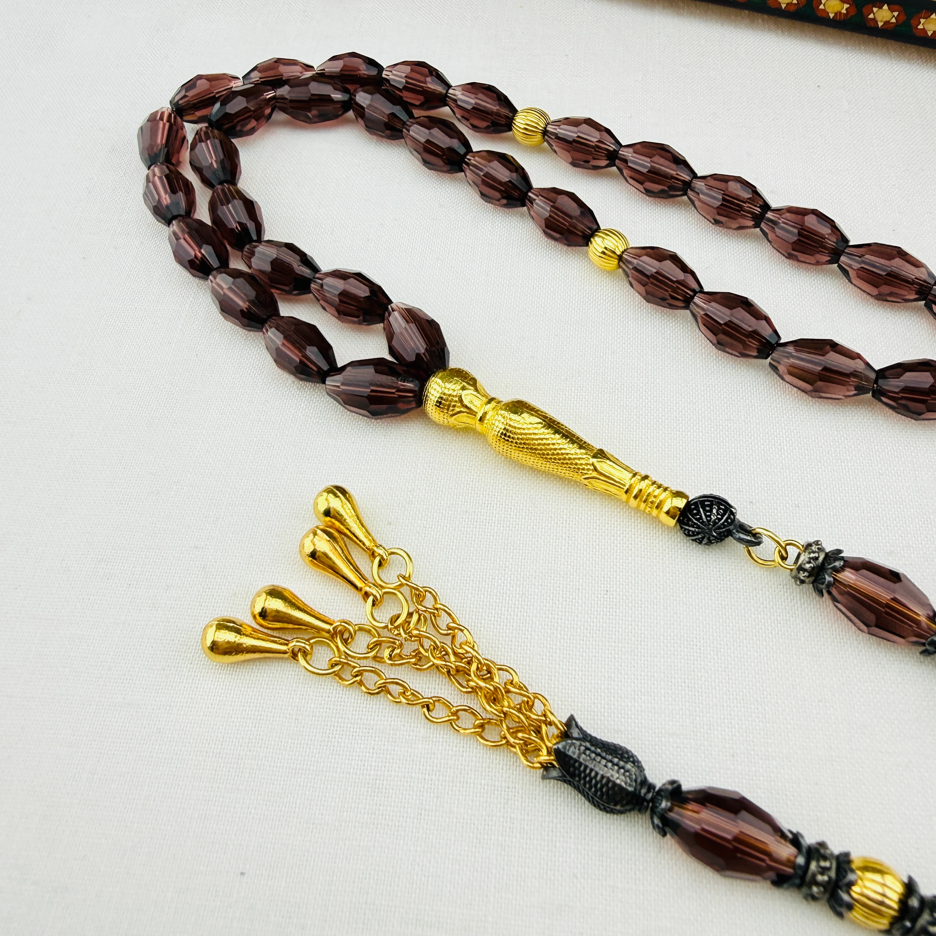 Zültanit Taşı Tespih Altın Yaldız Kaplama İmame ve Püsküllü Koleksiyonluk Model