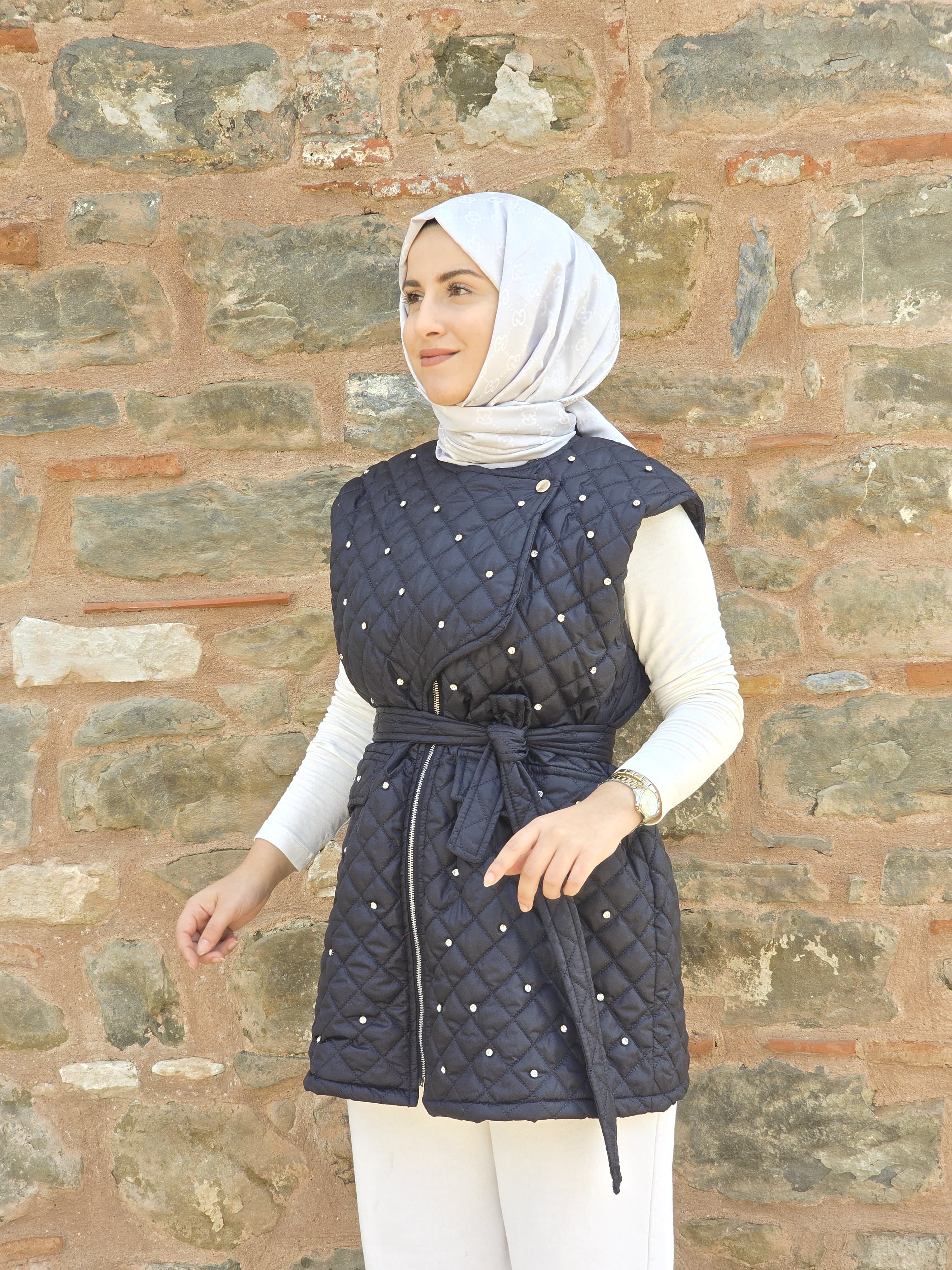LACİVERT