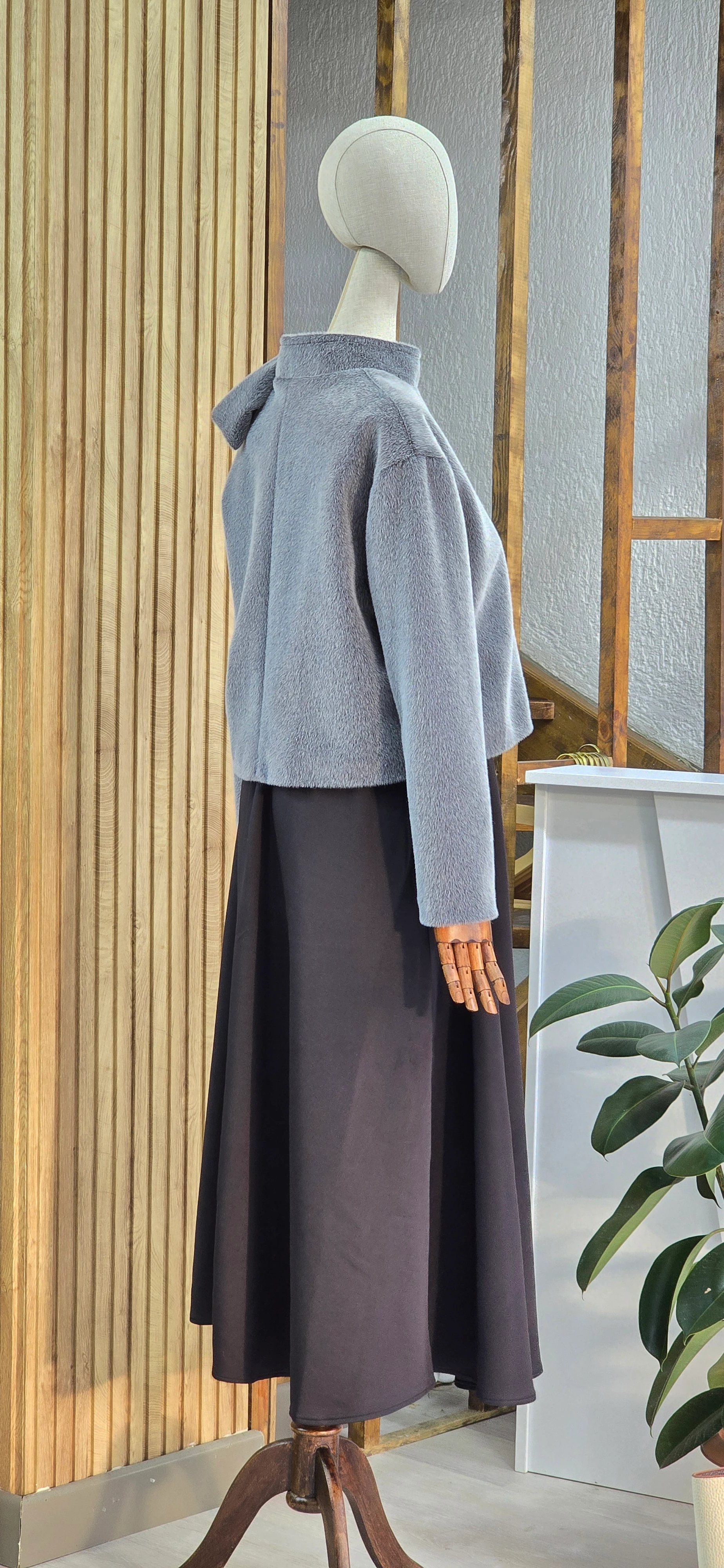 Fiyonk Yaka Tüylü Ceket