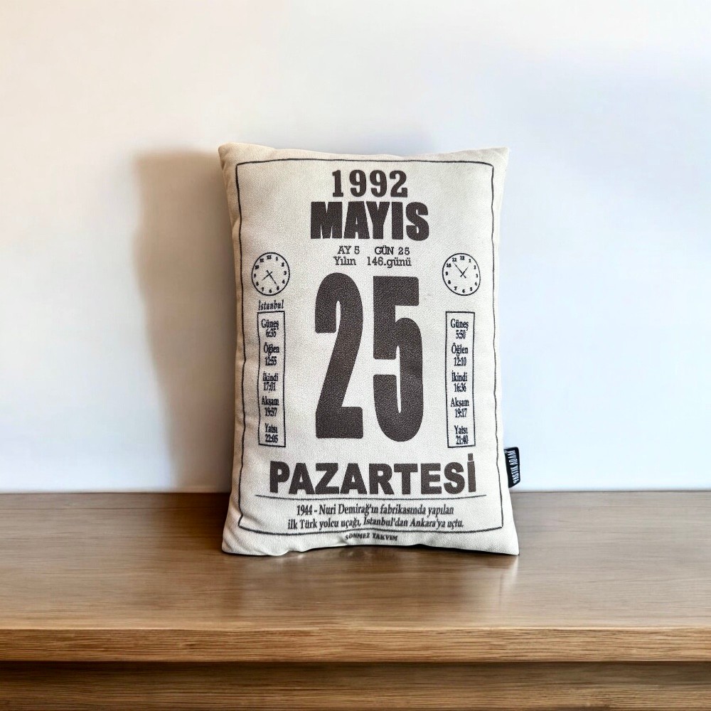 Takvim Yaprağı Yastık