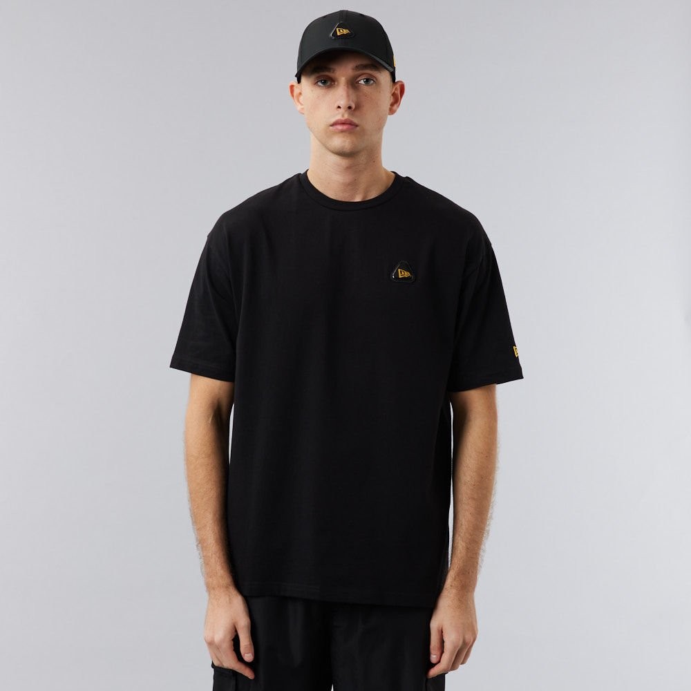 NEW ERA RUBBER PATCH OVERSIZED T-SHIRT
