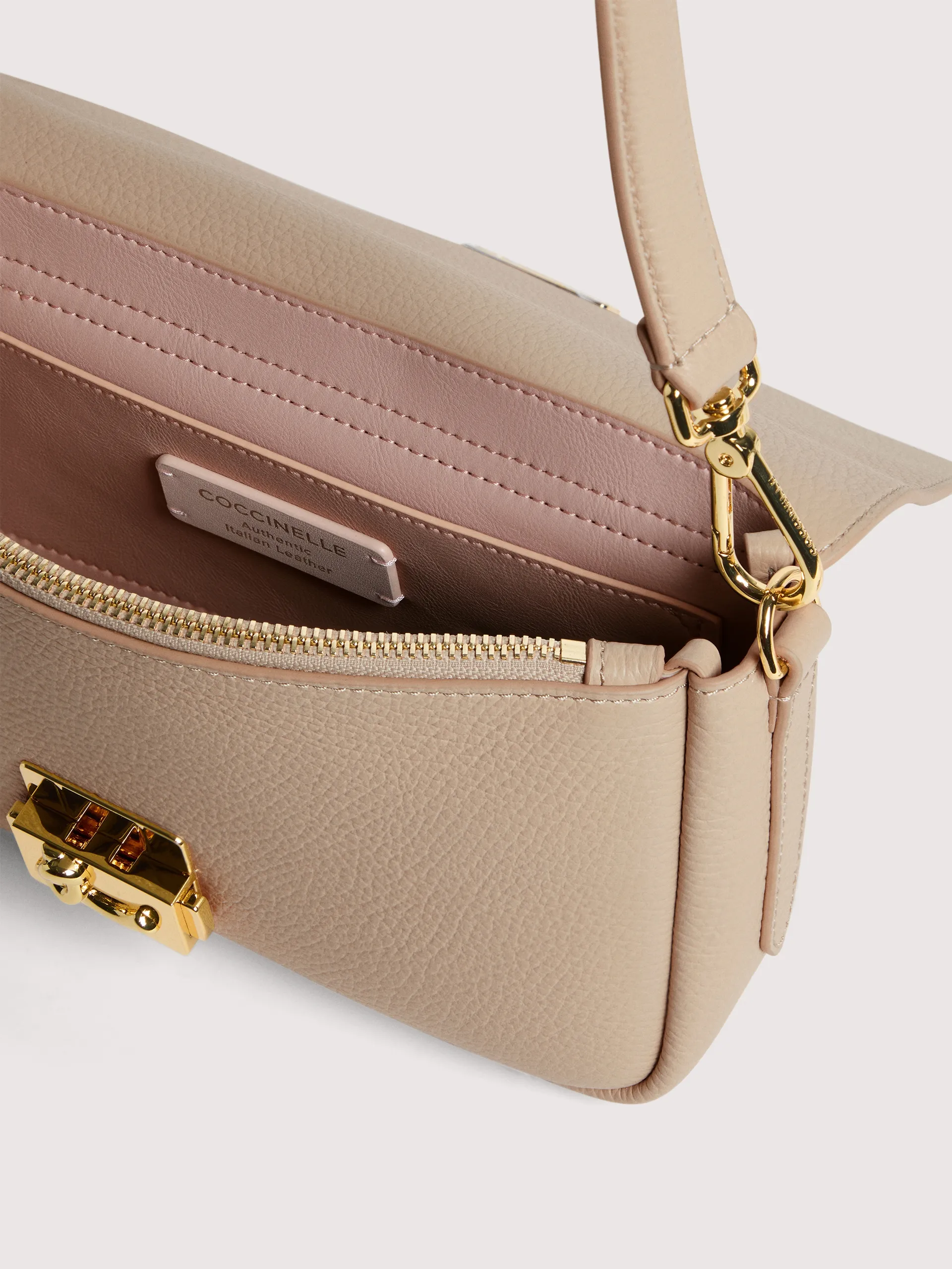 C-Me Lock Beige Leather Shoulder Bag E1U4K120201