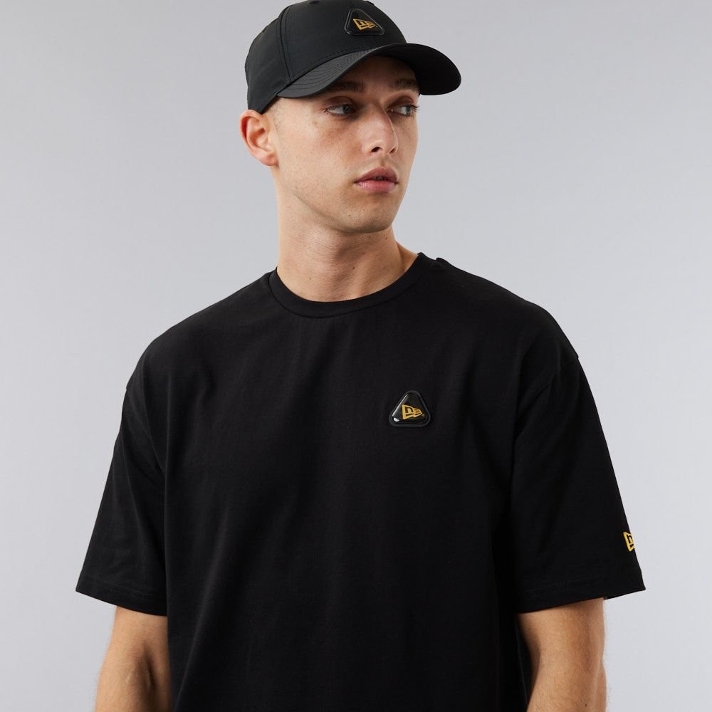 NEW ERA RUBBER PATCH OVERSIZED T-SHIRT