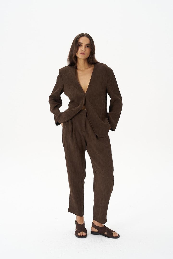 Carrot Pant - Brown