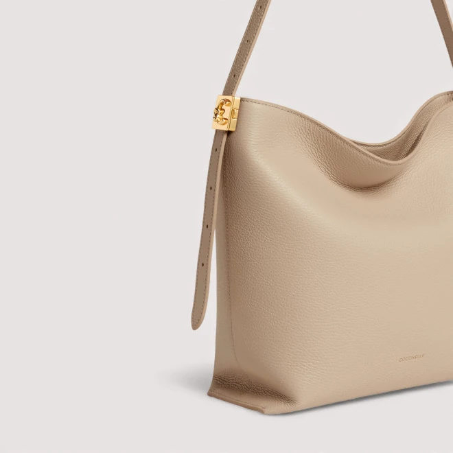 C-Me Lock Hobo Nude Cream Leather Shoulder Bag E1U4K130201