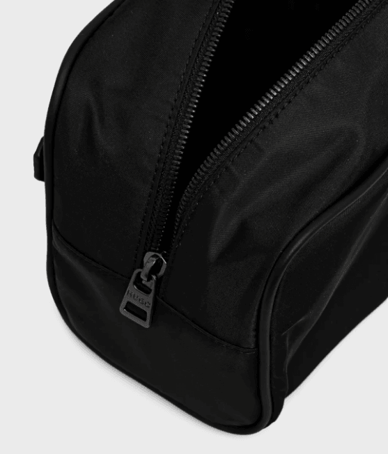 Hugo Red Nesh Black Washbag 1026036801