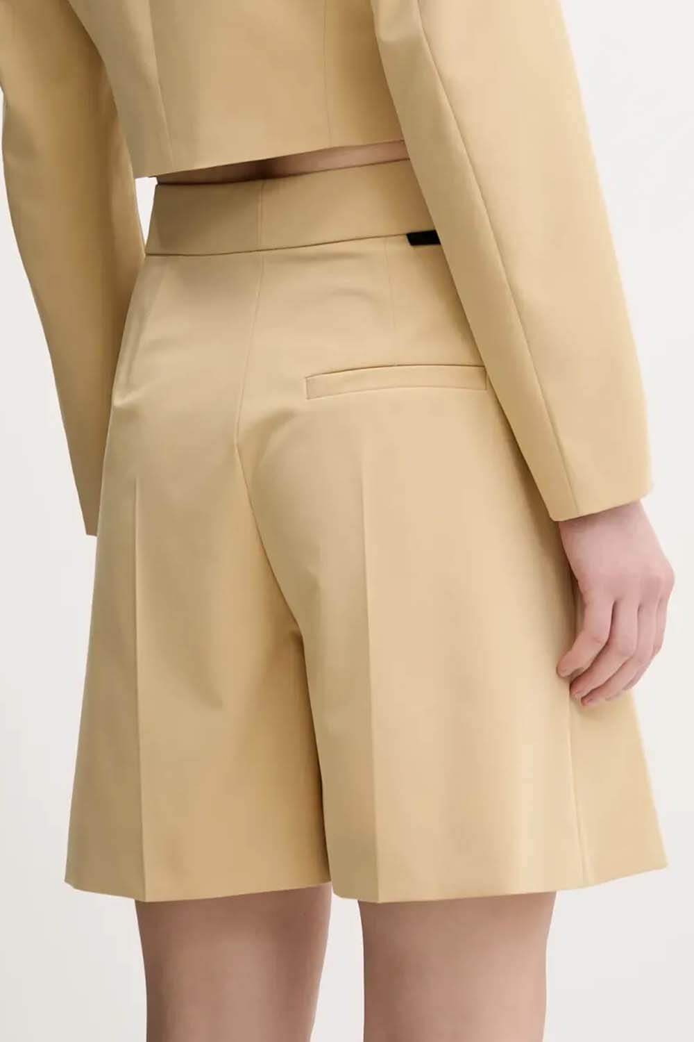 Hugo Red Hulala Beige Short 1025931401