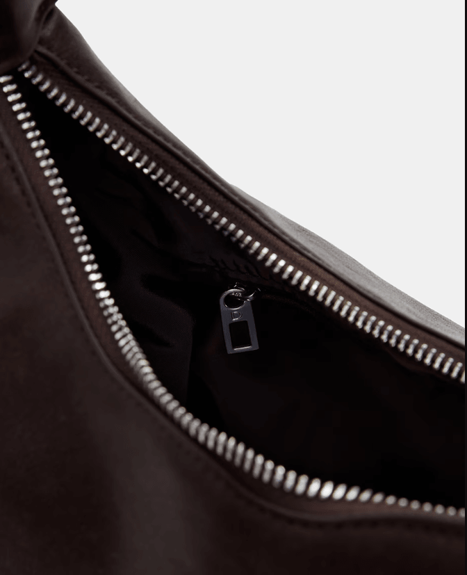 Half Logo Montville Choco Shoulder Bag 