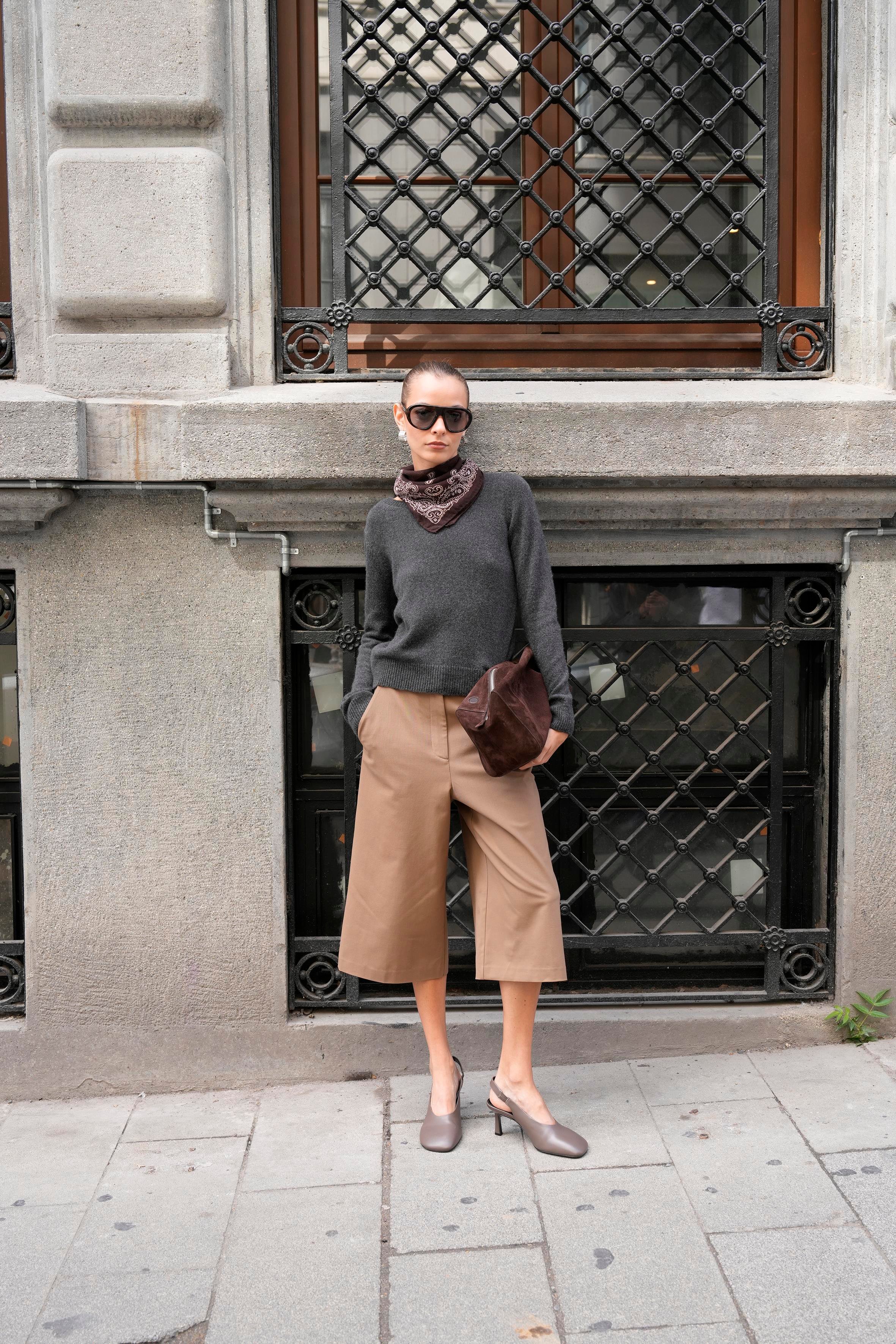 Straight-Cut Wool Bermuda