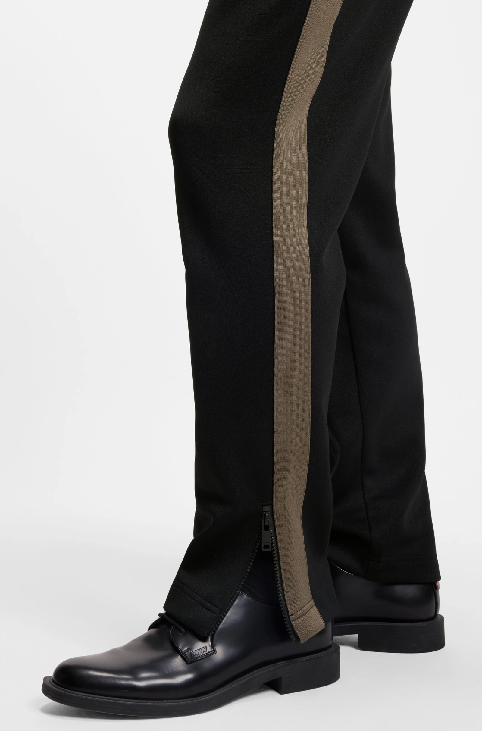 Hugo Red Dolos 10249830 01