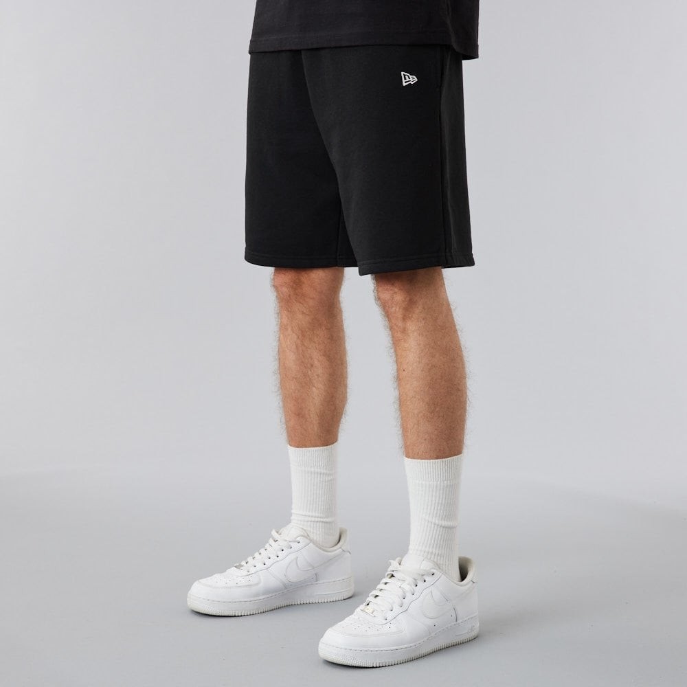 NEW ERA ESSENTIAL SHORTS