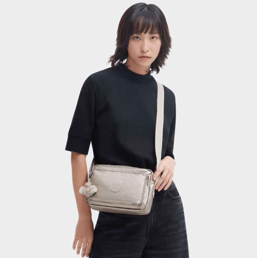 Abanu M Metallic Glow Shoulder Bag KI683148I
