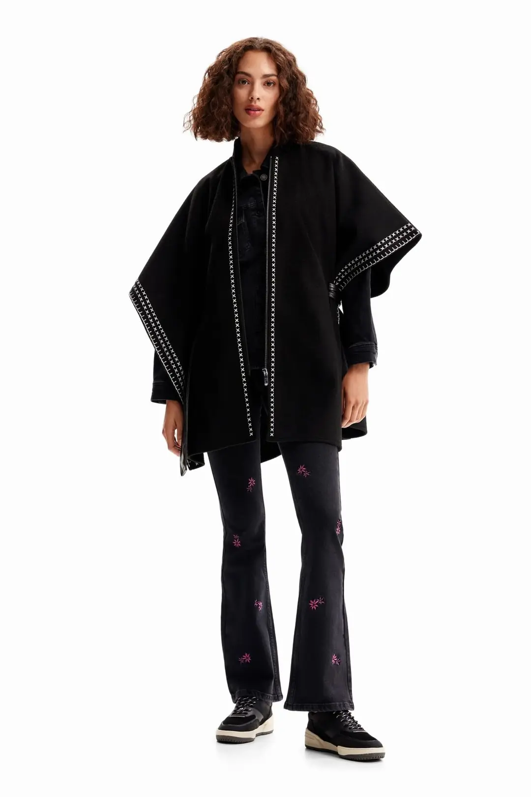 Desigual Poncho Aladin Milan Per Donna - Nero (2000 Black) Con Cappuccio E Ricami Etnici - Morbido Poliestere, Lungo E Regolare